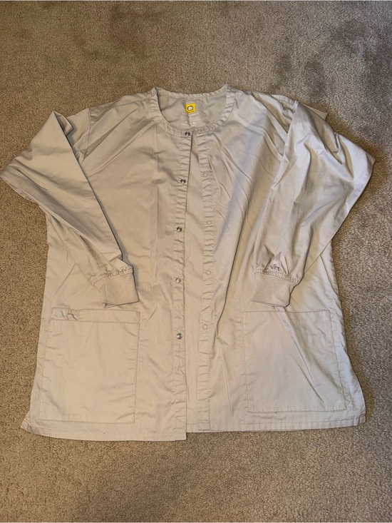 WonderWink Jackets & Blazers - WonderWink Light Taupe Snap-Front Utility Jacket